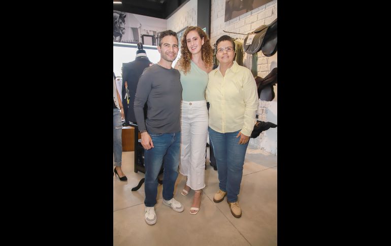 Santiago Aranda, Fernanda Navarro y Alma Dorado. GENTE BIEN JALISCO/Antonio Martínez