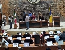 En la sesión solemne del Poder Legislativo, también se entregaron reconocimientos a jaliscienses destacados. EL INFORMADOR/R. Rivas