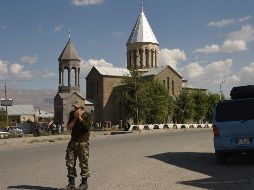 Militar voluntario en Vardenis, Armenia. El país indicó haber perdido a 105 militares en los últimos días y acusó a Azerbaiyán de haber ocupado 10 km2 de su territorio. AFP/K. Minasyan