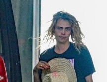 Los fanáticos de Cara Delevingne se preocuparon por el visible deterioro en el rostro de la modelo. ESPECIAL