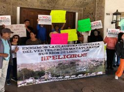 Los afectados pidieron la intervención del gobernador para que deje de operar el tiradero y que el Ayuntamiento de Guadalajara deje de enviar residuos. EL INFORMADOR / R. Rivas