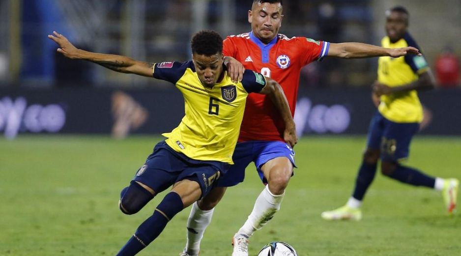 Ecuador jugará el Mundial en el grupo A, junto con el anfitrión Qatar, con el que juega el partido inaugural el 20 de noviembre, Holanda y Senegal. AFP / ARCHIVO