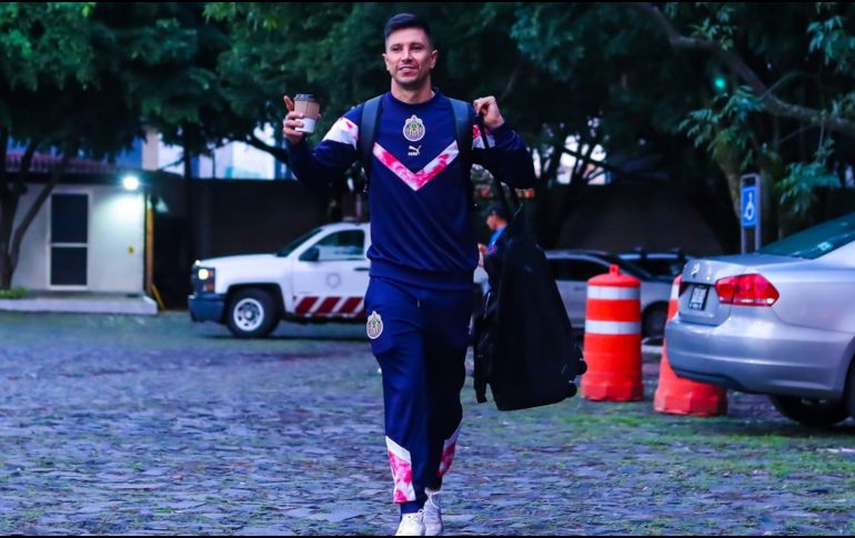 Fue durante febrero pasado que Jesús Molina sufrió una rotura de ligamento en su rodilla derecha, pero ahora podría ver minutos en uno de los partidos más importantes del semestre. ESPECIAL / Chivas