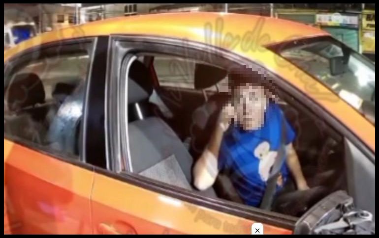 Usuarios comentaron que el sujeto volvió por la presión de las redes sociales y aplaudieron la responsabilidad. ESPECIAL/CAPTURA DE VIDEO