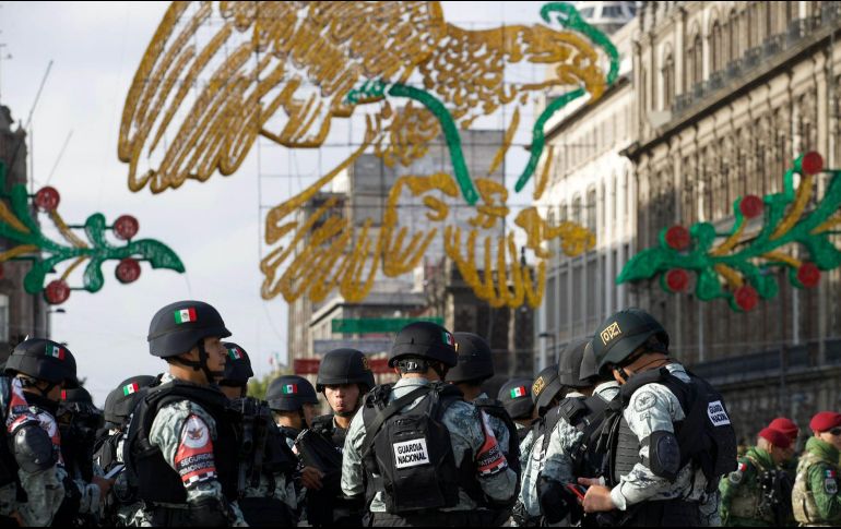 Miles de personas asistieron a los festejos del mes patrio. SUN/ARCHIVO