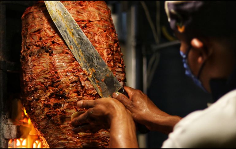 La situación  no ha sido bien recibida en México en las redes sociales, pues se considera que es un caso de 