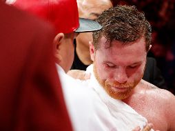 Someterse a una cirugía en la mano izquierda para realizar una reparación de meniscos podría costar algunos millones de dólares a Saúl 