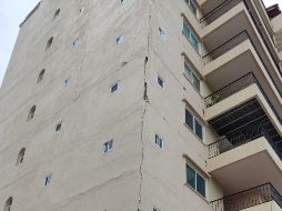 Vista de las afectaciones registradas en uno de los edificios. ESPECIAL