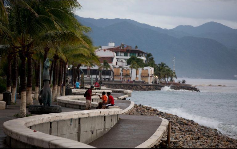 El Gobierno de Colima descarta que exista algún riesgo de la formación de un tsunami en Manzanillo. AP/ ARCHIVO