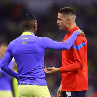 "Me ven como peruano"; Ormeño revela que no ha sido fácil ganarse a la afición de Chivas