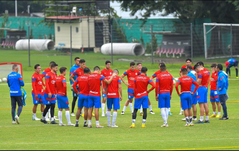 El técnico Ricardo Cadena decidió llevarse a cinco jugadores del equipo Sub-20 para el encuentro de mañana miércoles. IMAGO7