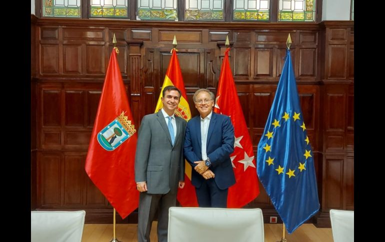 Fernando Rodríguez Pria (IZQUIERDA) y Gustavo Santoscoy (DERECHA) se reunieron en España con el alcalde de Madrid. ESPECIAL