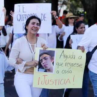 Marchan para exigir aparición con vida de alumno del CUCEA