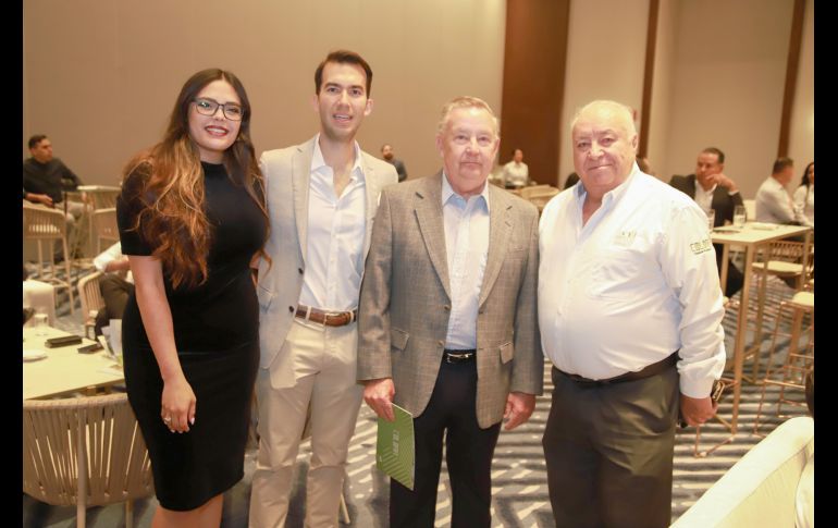 Montserrat Alcalá, Rodrigo Tostado, Luis Robles y Antonio Ruiz. GENTE BIEN JALISCO/Antonio Martínez