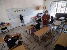 El gobernador de Jalisco dijo que todos los planteles educativos se revisarán antes de la jornada. ARCHIVO