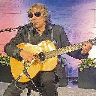 José Feliciano recibirá el Premio Billboard Leyenda