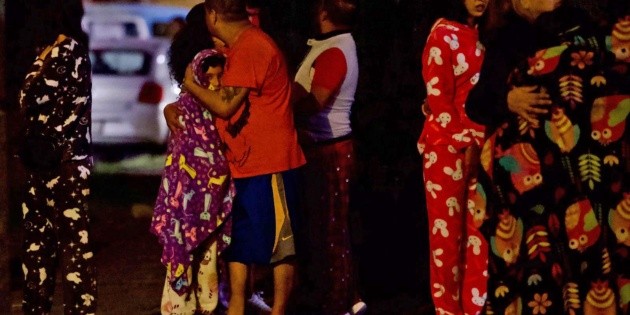 Desfile de pijamas en CDMX tras sismo magnitud 6.9