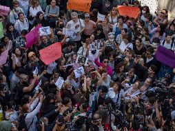 Las protestas aumentan, miles de personas piden justicia para Mahsa Amini. AFP/Y. Akgul