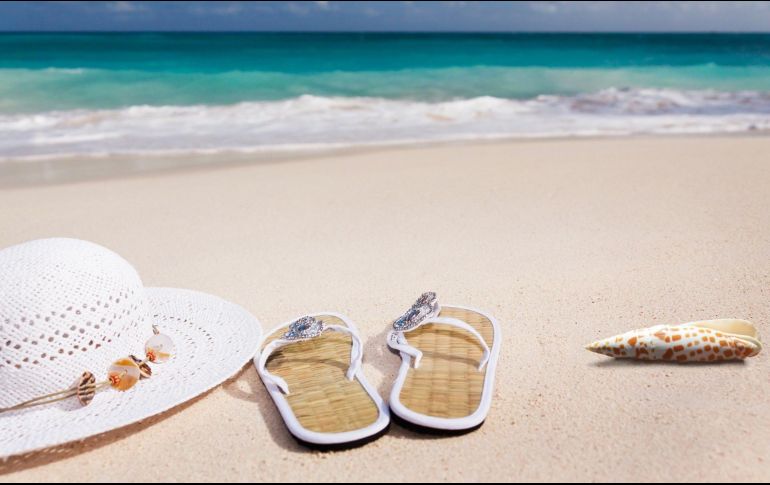 Aún tienes tiempo para ir ahorrando dinero de aquí al próximo puente. PIXABAY