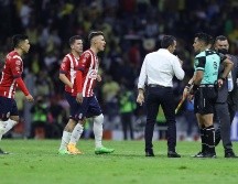 Chivas terminó inconforme con el arbitraje del Clásico Nacional. IMAGO7