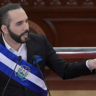 El Salvador: Bukele fustiga a ex presidentes que rechazan reelección