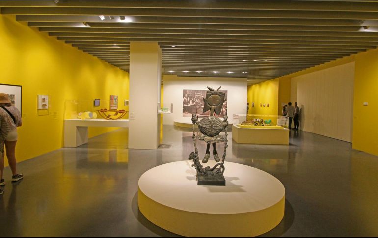 Centre Pompidou de Málaga. Con múltiples exposiciones contemporáneas en su interior. En la foto, “Un tiempo propio”, que actualmente está montada. EL INFORMADOR/F. González