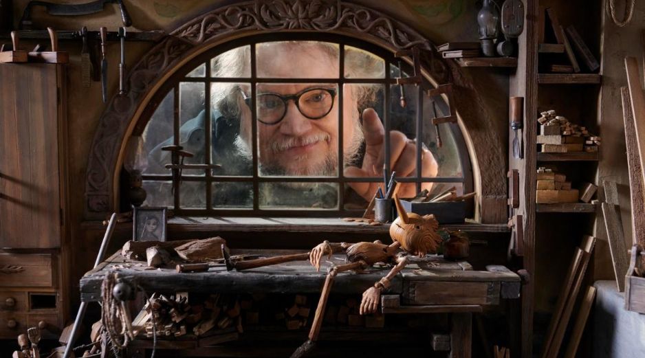 Guillermo del Toro en esta (su) versión reinventa el relato clásico de Carlo Collodi acerca de la marioneta de madera que mágicamente cobra vida para reparar el corazón de un tallador de madera afligido llamado Geppetto. ESPECIAL / NETFLIX