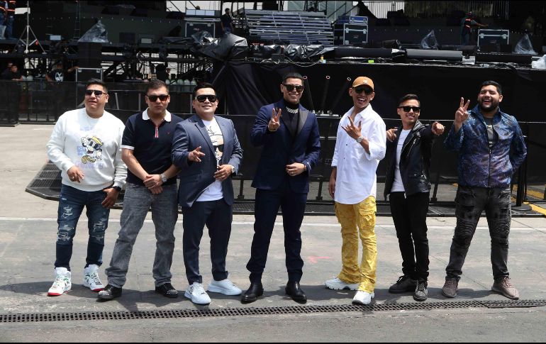 Dicho concierto dará comienzo a las 20:00 horas, sin embargo lo que no se sabe y ha generado algo de inquietud es acerca de las canciones que interpretará Eduin Caz, vocalista de la banda mexicana. SUN