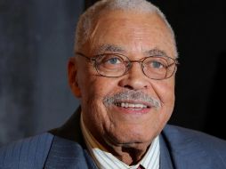 El actor de doblaje, James Earl Jones, le puso voz a “Darth Vader” en inglés durante 45 años. ESPECIAL