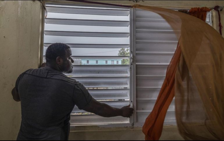 Hasta el momento, el huracán Fiona ha dejado daños catastróficos en la mayor parte de Puerto Rico, lo que no ha permitido restablecer servicios básicos, como la electricidad. AP/ S. Rojas