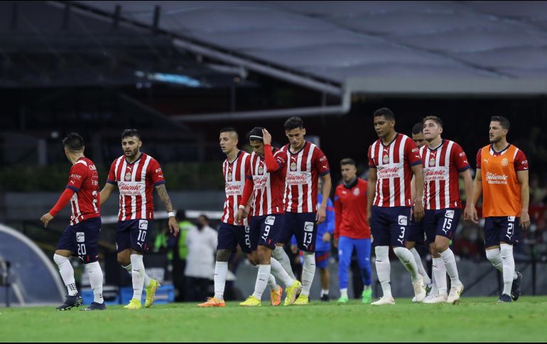 Durante este semestre del futbol mexicano, Chivas se había diferenciado por la solidez en su zaga defensiva, sin embargo en las últimas semanas el Rebaño parece haber perdido esta cualidad. IMAGO7