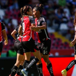 Las Rojinegras derrotan a Puebla Femenil