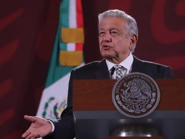 El Jefe del Ejecutivo mexicano, López Obrador, aseguró que están "limpiando" el ISSSTE, así como que tendrán "tache" si su gobierno no logra fortalecer el Sistema de Salud. SUN/ B. Fregoso