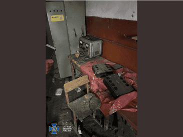 El Ministerio de Defensa de Ucrania hizo una publicación que acompañó con la foto de lo que, dijo, era una silla eléctrica utilizada por los soldados del Kremlin para torturar a las tropas ucranianas. TWITTER / @DefenceU