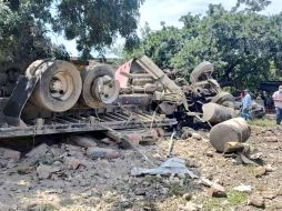 Algunos de los videos difundidos en redes sociales, mostraron cómo quedó el lugar de los hechos tras el accidente. ESPECIAL