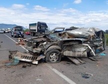 Autoridades locales en conjunto con elementos de Protección Civil Jalisco atienden el fatal accidente suscitado en el municipio de La Barca. CORTESÍA/@PCJalisco