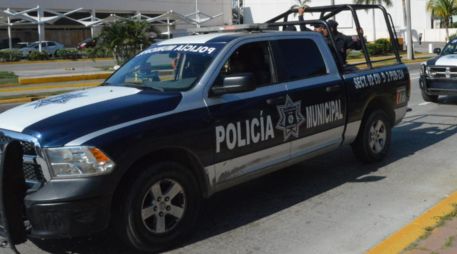 Policías municipales acudieron a apoyar al subdirector después del intento de privación de la libertad. EL INFROMADOR/ ARCHIVO