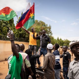 Burkina Faso: Dan golpe de Estado y destituyen al jefe de la junta militar