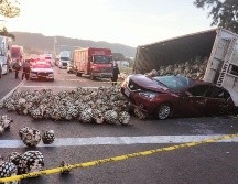 El auto se volcó en la carretera a Nogales a su cruce con la calle Paseo de los Fresnos. ESPECIAL