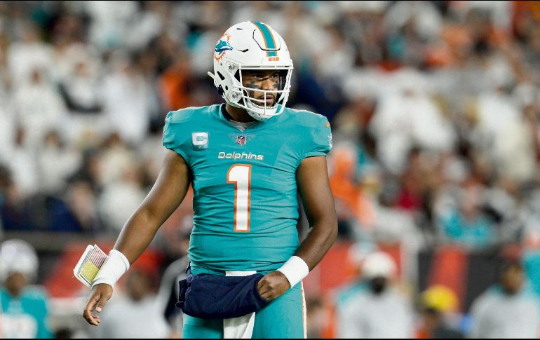 La Asociación de Jugadores de la NFL (NFLPA) despidió al consultor de neuro trauma que atendió a Tua Tagovailoa el domingo. AP/J. Dean