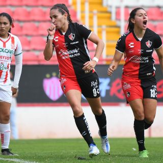 Atlas femenil derrota a las Centellas
