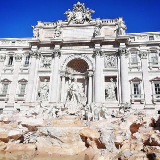 La Fontana di Trevi de Roma luce vacía para su limpieza (VIDEO)