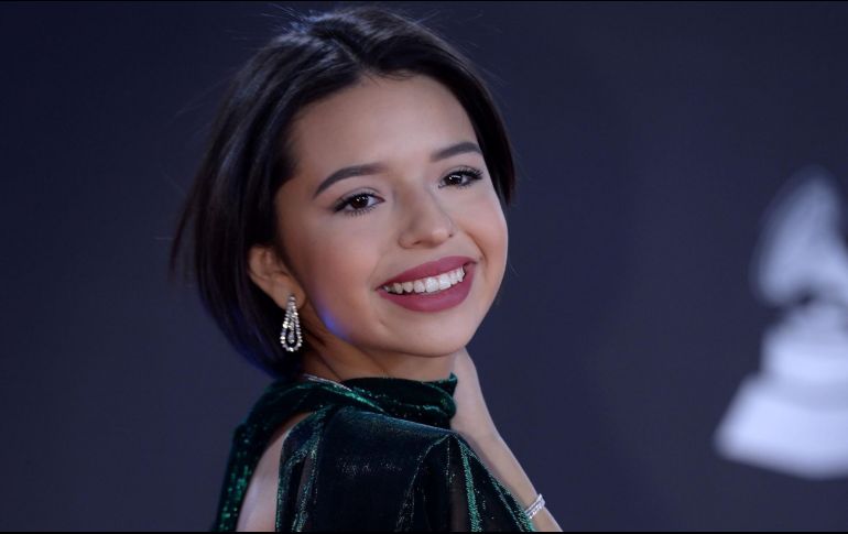 Ángela Aguilar compartió lo que más la hace enojar respecto a su papá. AFP/ARCHIVO