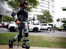 Lemus Navarro insta a la ciudadanía a no caer pánico y a que continúe sus actividades normales. AFP / U. Ruiz