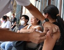 Es importante vacunarse contra la influenza y asimismo colocarse el refuerzo de COVID-19. EL INFORMADOR/ARCHIVO