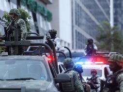 La Sedena entregó al MP a los dos lesionados en la balacera, quienes serían miembros de la delincuencia organizada. EL INFORMADOR/ C. ZEPEDA