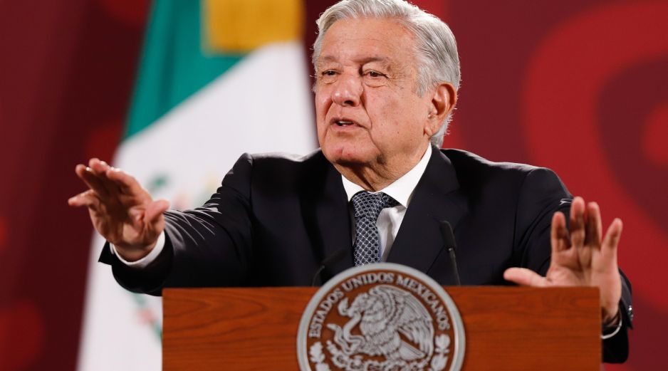 López Obrador afirma que hizo el compromiso de que nadie iba a ser espiado, 