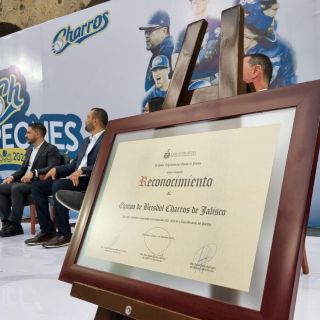 ¡Honor a quien honor merece! Reconocen a Charros por título de la LMP