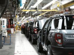 Las principales armadoras de México siguen con una tendencia positiva en la producción y venta de autos. ESPECIAL