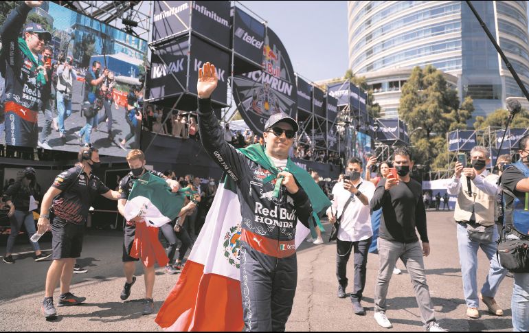 Sergio Pérez corrió un evento de este tipo en la Ciudad de México en 2021, y ahora los tapatíos podrán ser testigos de las habilidades del piloto jalisciense. SPECIAL/Red Bull Content Pool